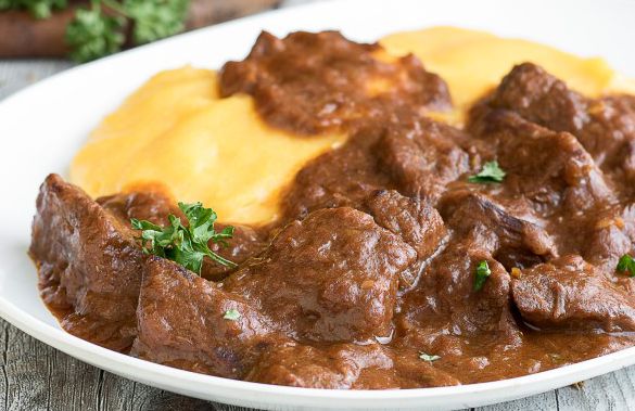 Goulash con pure